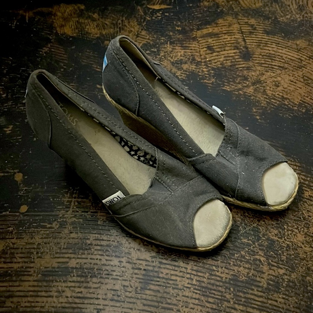 Toms gray high heels